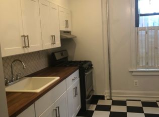 35-32 29th St #1F, Astoria, NY 11106