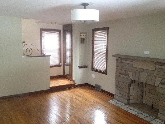 2 bed, $1,595 — Photo 2