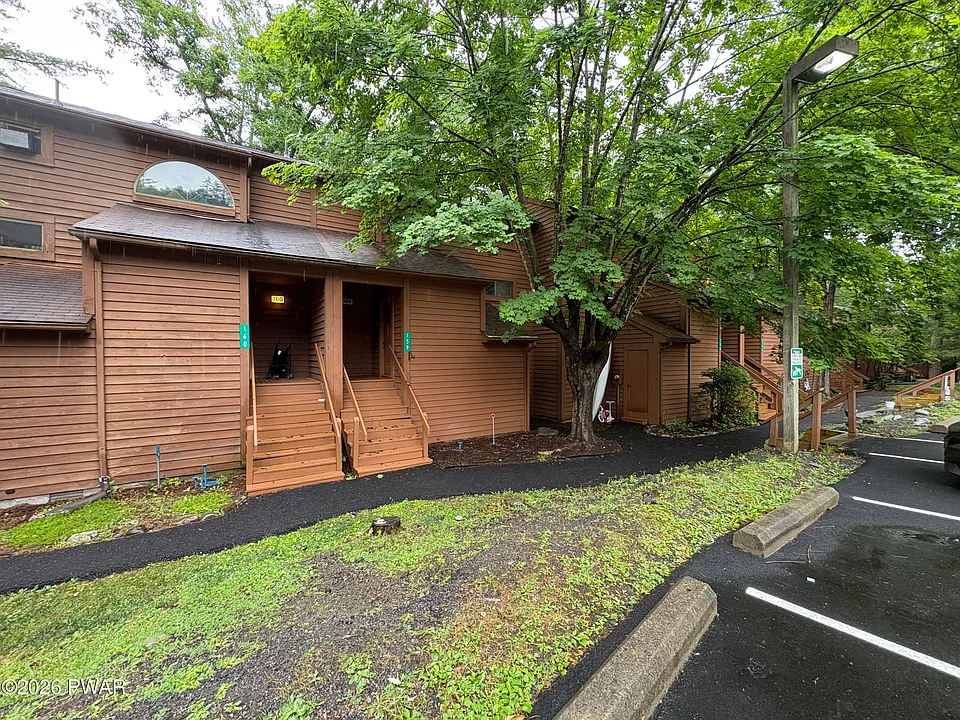 159 Stream Ct