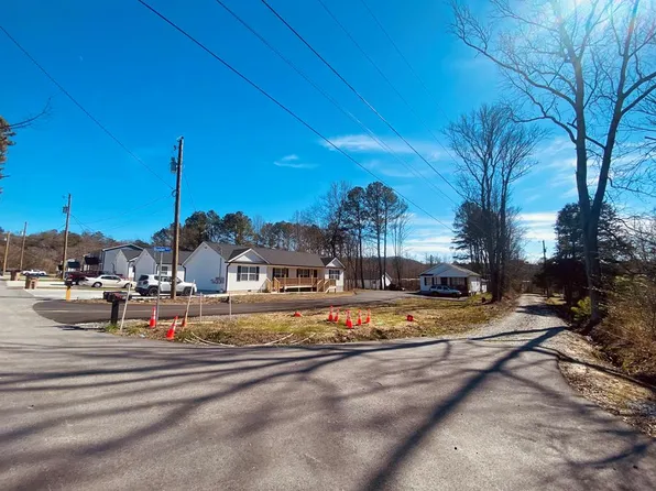 123 Buster Ln, Rocky Face, GA 30740