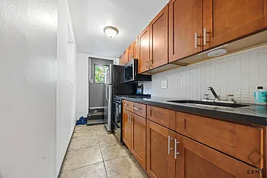 444 Lafayette Avenue, #1B
