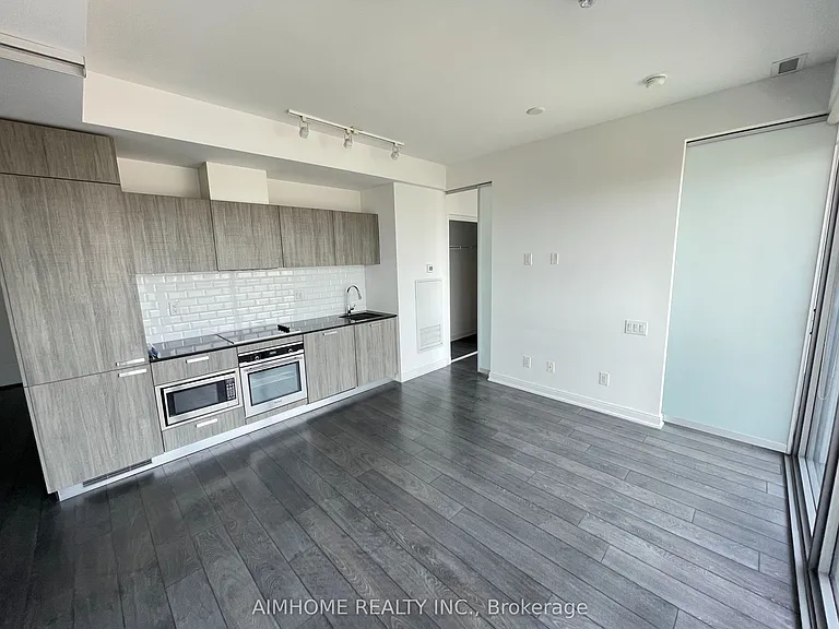 50 Charles St E #2801 — Photo 8