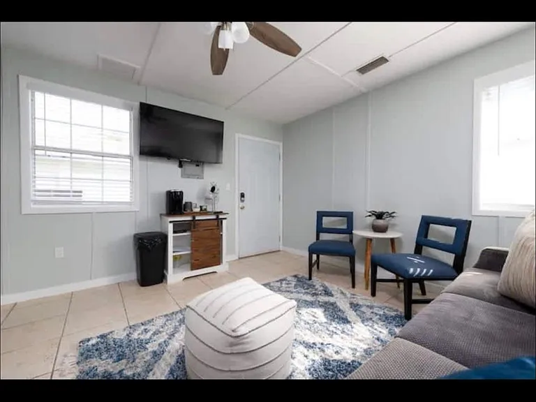 1709 River Rd #1 — Photo 5