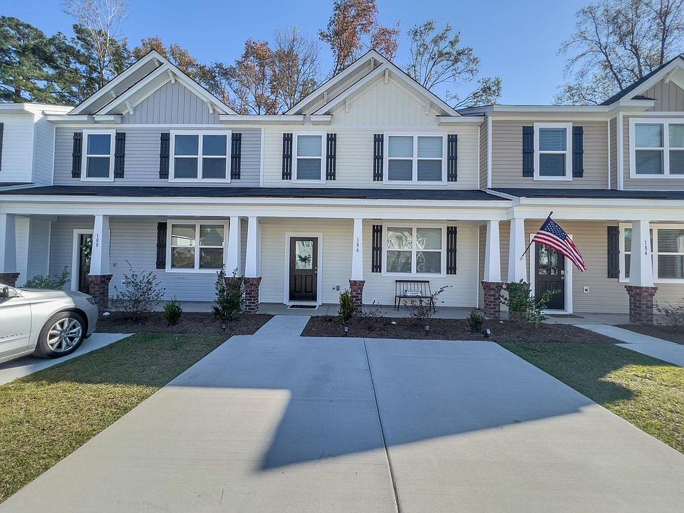 1st image of 186 Spencer Cir #32