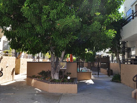 3rd image of 9700 Zelzah Ave APT 203