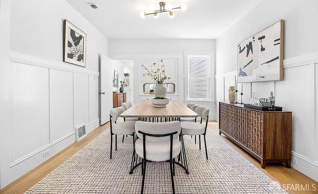 2 bed, 1127 sqft, $7,000 — Photo 2