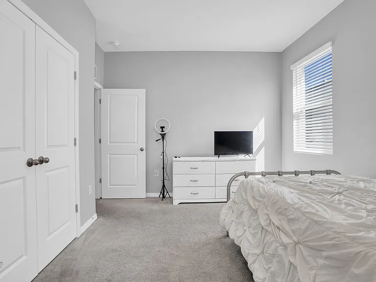 528 Ocean Spray Dr — Photo 4