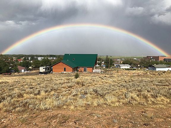 actual photo to the east.