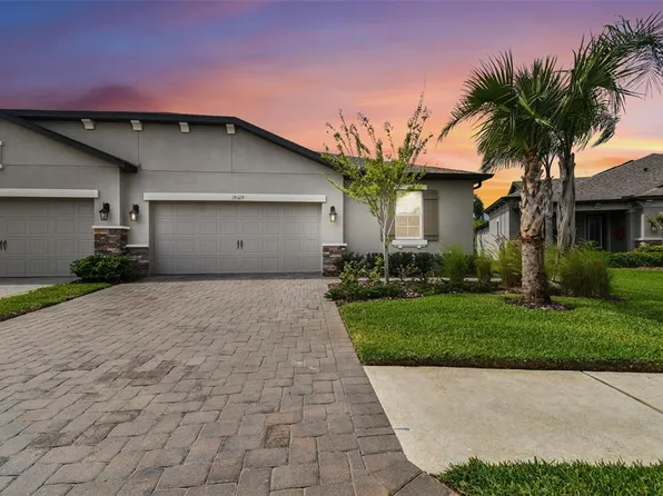 19329 Hawk Valley Dr, Tampa, FL 33647