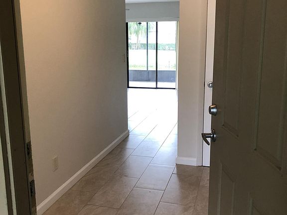 3rd image of 60 Joanne Pl