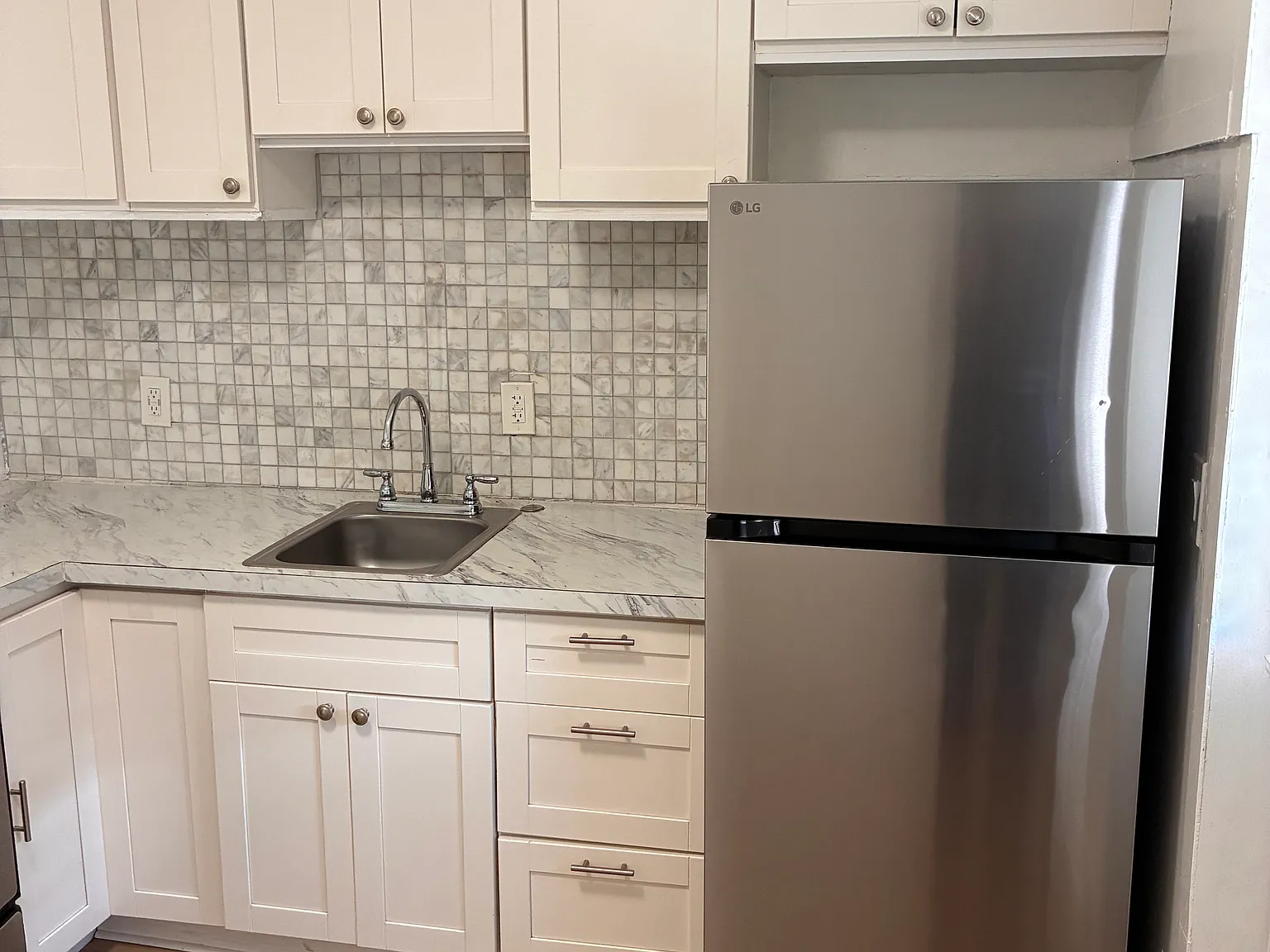 2 bed, 950 sqft, $1,450 — Photo 3