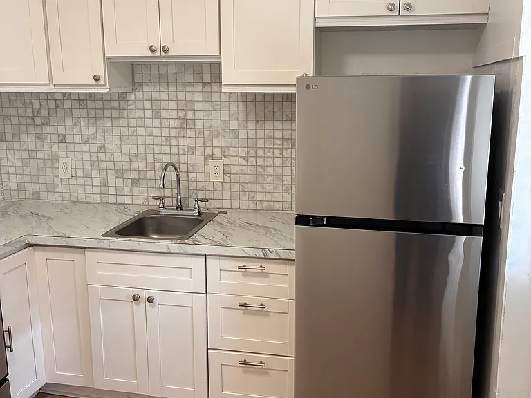 1606 Pattison Ave — Photo 2