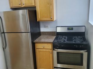 1523 W Lunt Ave APT 1B, Chicago, IL 60626