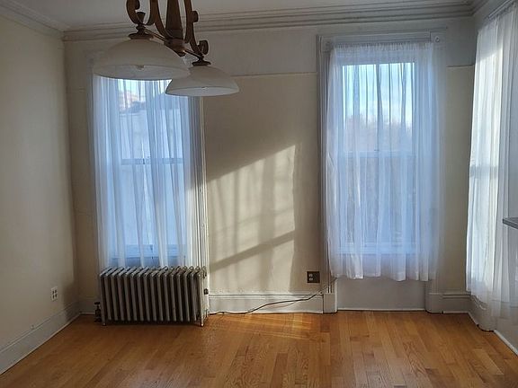 5th image of 111 Pacific St #M