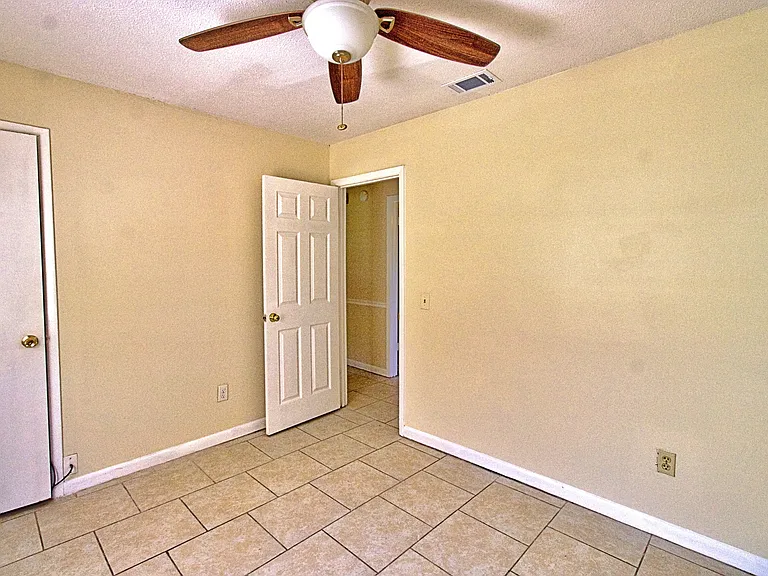 1040 Charles C Frasier Blvd — Photo 14