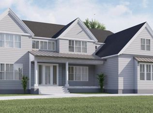 34 Old Main Rd, Quogue, NY 11959