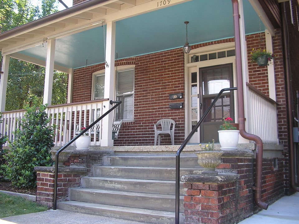 1st image of 1709 Hampton Blvd #1