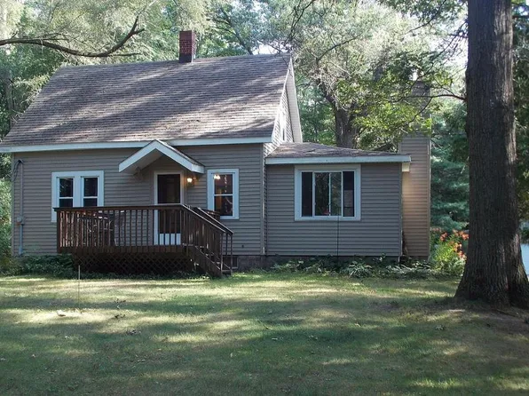 541 W Cole Rd, Sanford, MI 48657
