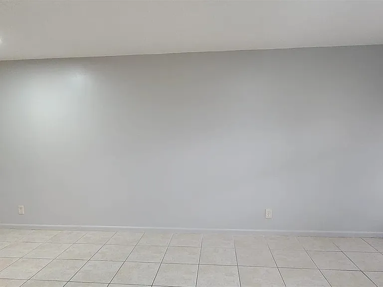 125 Canterbury E #125 — Photo 3