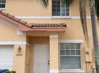 8640 SW 22nd Ct, Hollywood, FL 33025
