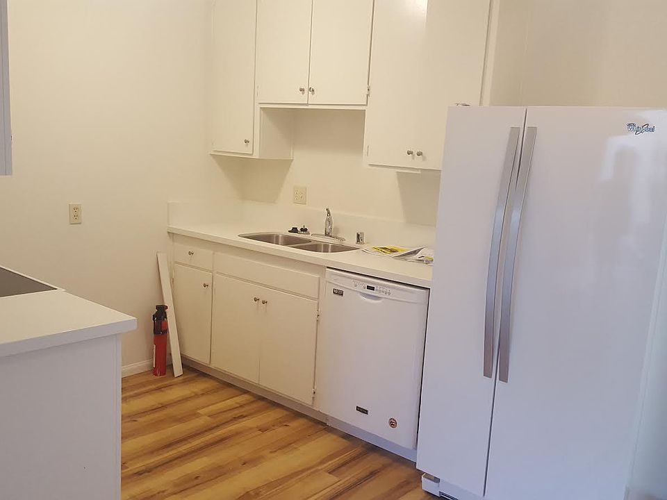1st image of 1746 Oliver Ave APT 4
