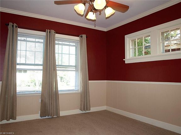 5th image of 126 E 203rd St