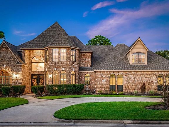 5th image of 13 Bentwood Dr