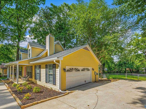 3rd image of 110 Raleigh Way