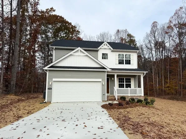 6940 Tia Ct, Thomasville, NC 27360