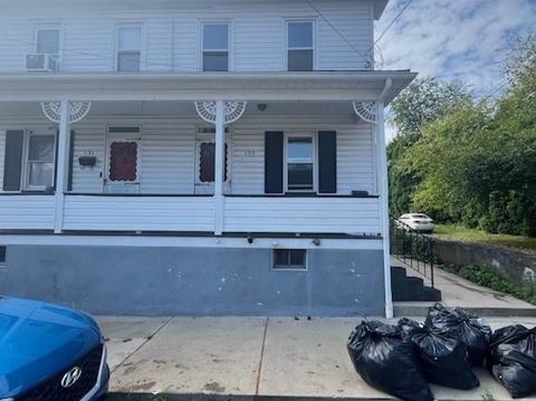 133 W Mill St