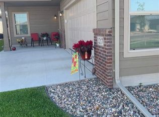 1217 S Wheatland Ave, Sioux Falls, SD 57106