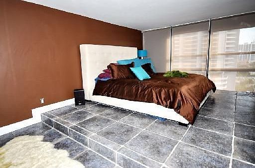4th image of 600 NE 36th St APT 1421