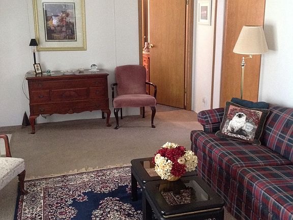2nd image of Pinewood Dr