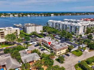 1204 S Lake Dr E #3, Lake Worth, FL 33462