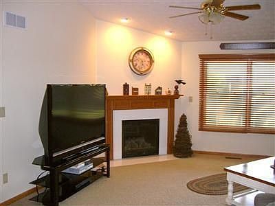 3rd image of 1485 Adamsmoor Dr