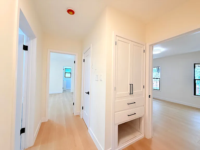 6132 Whitsett Ave #6132 — Photo 33