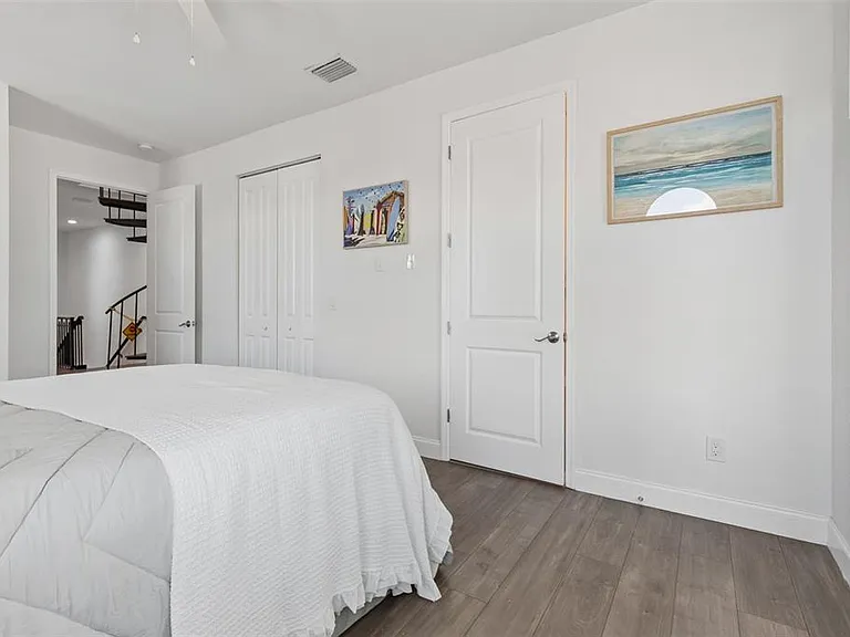 2113 W Cass St #2 — Photo 32