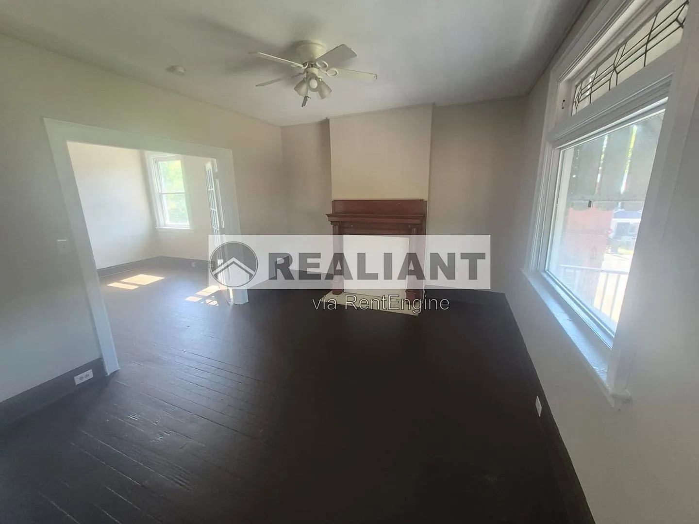 3 bed, 1.0 bath, $1,145 — Photo 4