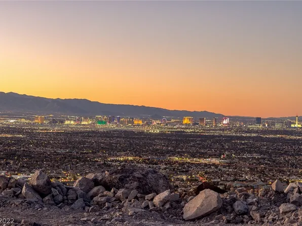 631 Grand Rim Dr, Henderson, NV 89012