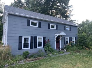 11 Church Rd, Saugerties, NY 12477