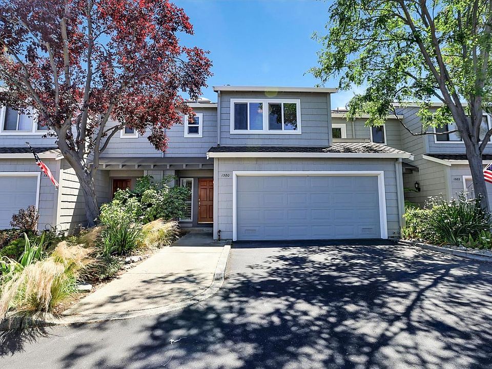 1st image of 1580 Camden Village Cir