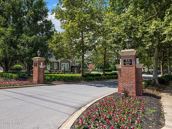 3rd image of 4705 Hollis Ln