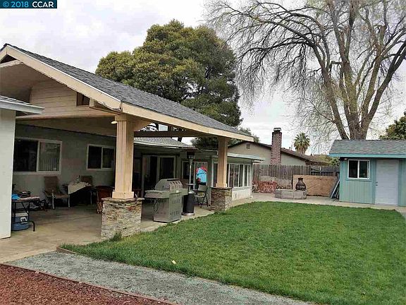 4th image of 107 Castlewood Dr