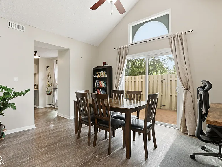 11610 Buttonwood Dr — Photo 21