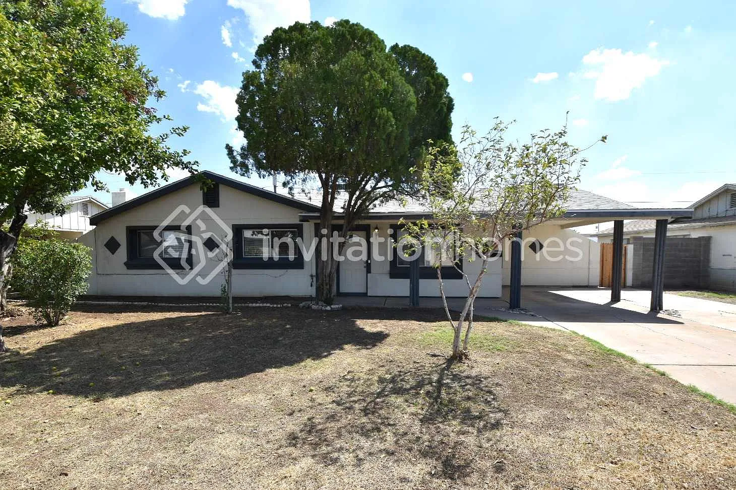 3415 W Shaw Butte Dr Phoenix, AZ 85029 — Photo 1