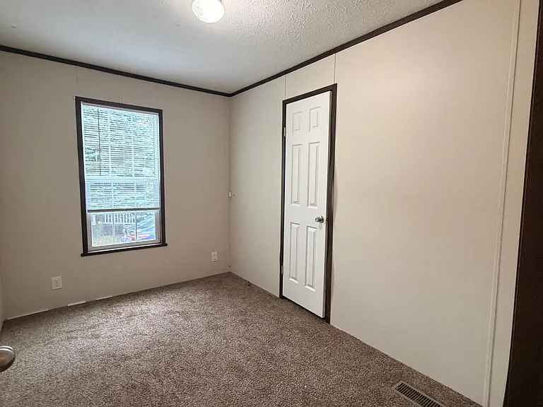145 Humphrey Dr #145 — Photo 4