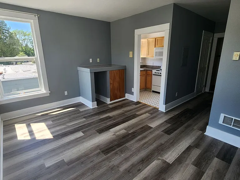 Taylor Place Property — Photo 3