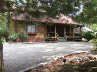 121 Highland Shores Dr, Wareham, MA 02571