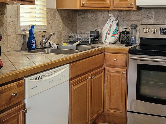 5th image of 1522 SE Royal Green Cir #201