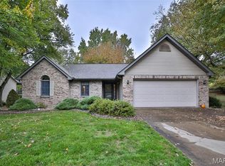6 Shaderest Ct, Glen Carbon, IL 62034